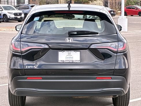 Certified 2023 Honda HR-V LX image 5