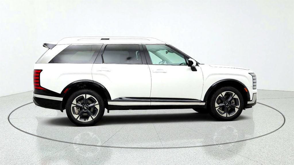Used 2026 Hyundai Palisade Limited AWD/4WD image 4