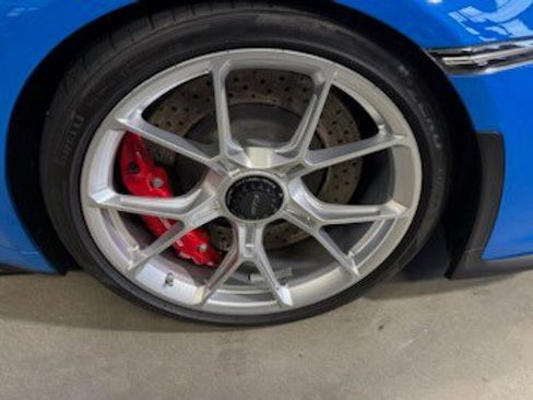 Used 2022 Porsche 911 GT3 image 6