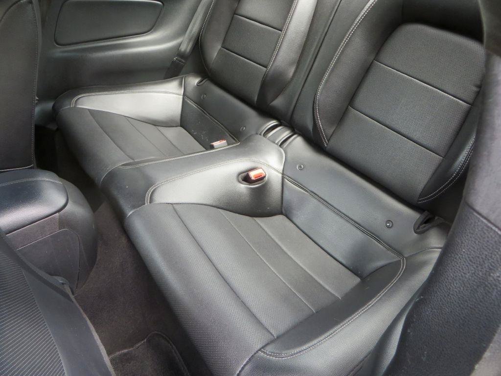 Used 2020 Ford Mustang Premium RWD image 22