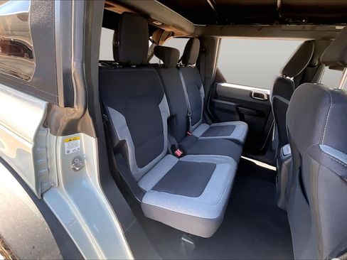 Used 2023 Ford Bronco 4-Door w/ Sasquatch Package AWD/4WD image 19