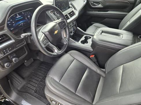 Used 2024 Chevrolet Tahoe LT w/ Luxury Package image 2