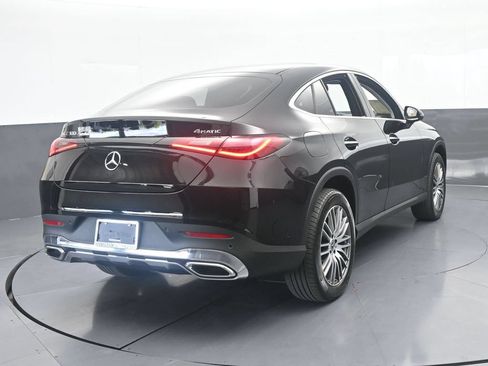 Used 2025 Mercedes-Benz GLC 300 4MATIC image 5