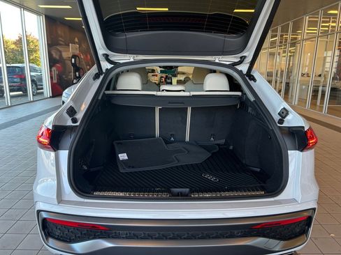 New 2025 Audi Q5 Prestige image 15