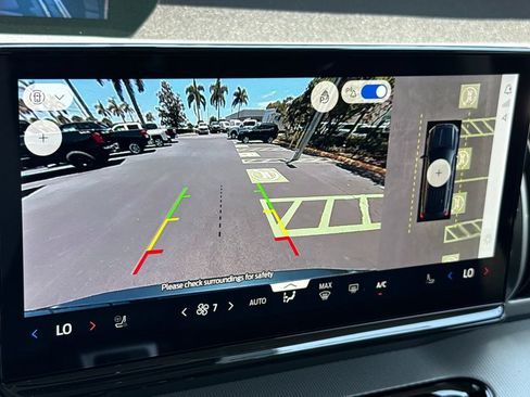 New 2026 Ford Expedition Active RWD image 7