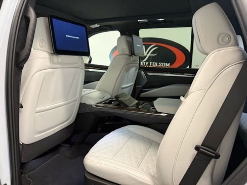 Used 2026 Cadillac Escalade Platinum Sport image 15