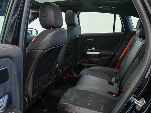 Used 2024 Mercedes-Benz GLA 35 AMG 4MATIC image 32