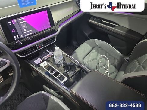 Used 2024 Volkswagen Atlas Peak Edition SE AWD/4WD image 12