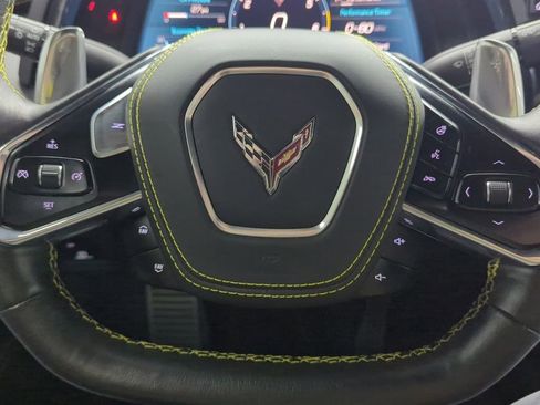 Used 2021 Chevrolet Corvette Stingray Premium Conv w/ Z51 Performance Package RWD image 15