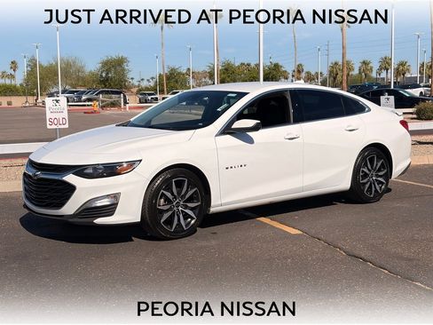 Used 2023 Chevrolet Malibu RS w/ Driver Confidence Package FWD image 1