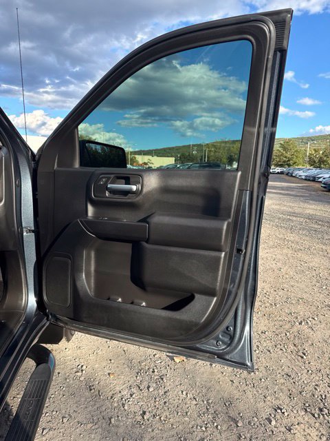 Used 2021 Chevrolet Silverado 1500 Custom AWD/4WD image 16