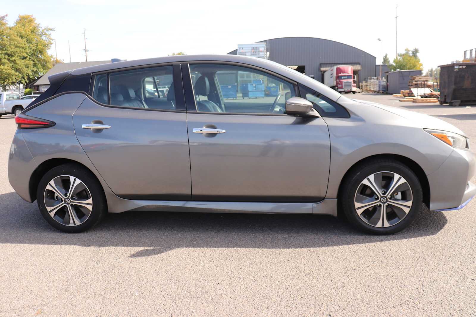 Used 2020 Nissan Leaf SL Plus FWD image 4