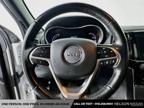 Used 2021 Jeep Grand Cherokee Limited w/ Quick Order Package 28K 80th RWD image 11
