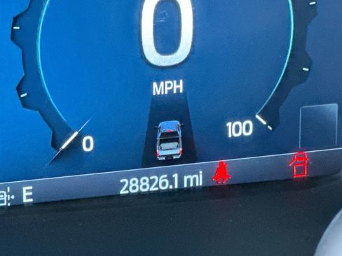 Used 2024 Ford F250 Platinum image 15