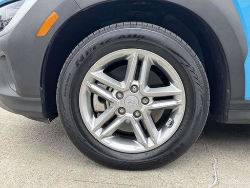 Used 2023 Hyundai Kona SE w/ Cargo Package image 8