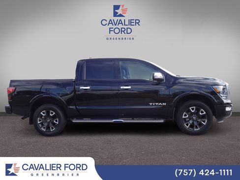 Used 2023 Nissan Titan Platinum Reserve w/ Moonroof Package AWD/4WD image 2