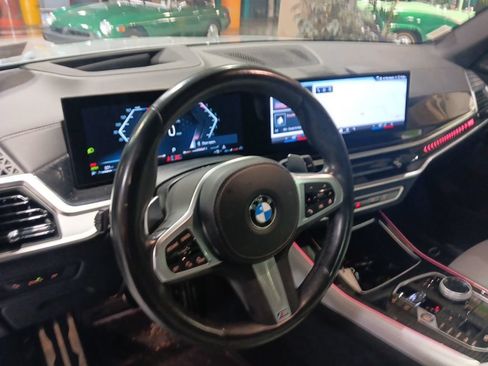 Used 2024 BMW X5 xDrive40i w/ Executive Package AWD/4WD image 4