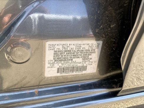 Used 2024 Nissan Versa S w/ Trunk Package image 36