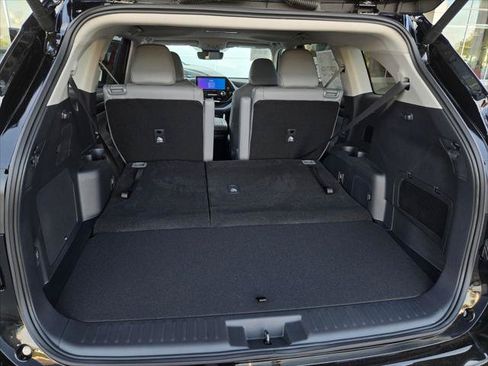 Certified 2026 Toyota Highlander Limited AWD/4WD image 25