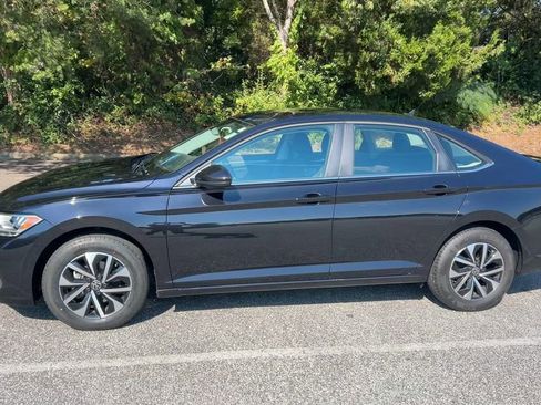 Used 2024 Volkswagen Jetta S image 31