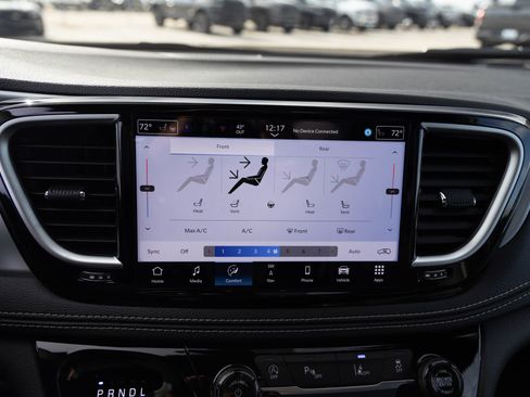 New 2026 Chrysler Pacifica Limited w/ S Appearance Package AWD/4WD image 23