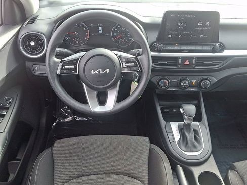 Certified 2023 Kia Forte LXS image 12