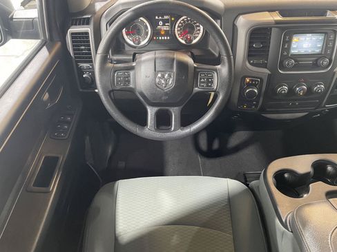 Used 2019 RAM 1500 Express w/ Express Value Package AWD/4WD image 15