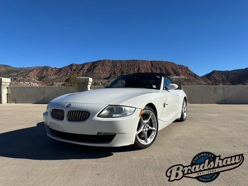 Used 2006 BMW Z4 3.0si image 1