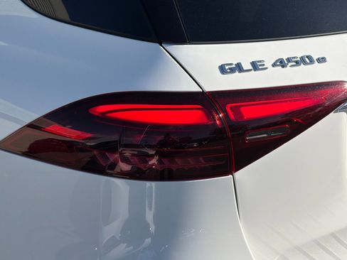 Certified 2025 Mercedes-Benz GLE 450e GLE 450e 4MATIC image 34