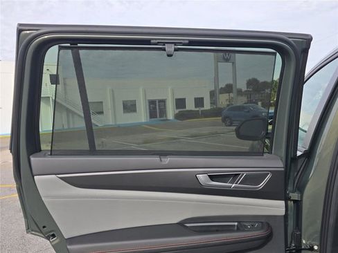 New 2026 Volkswagen Atlas Peak Edition image 14