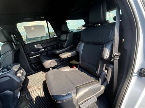 New 2027 Ford Expedition Tremor w/ Driver's Package AWD/4WD image 10