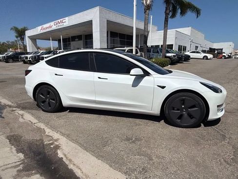 Used 2023 Tesla Model 3 Standard Range RWD image 5