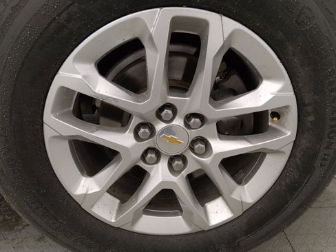 Used 2019 Chevrolet Traverse LT FWD image 31