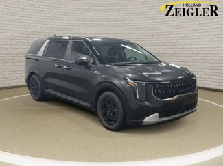 New 2026 Kia Carnival LXS video 3