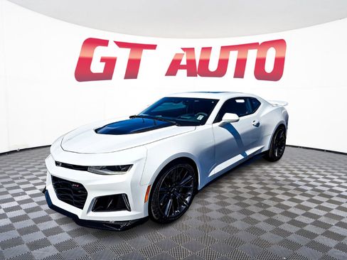 Used 2022 Chevrolet Camaro ZL1 image 3