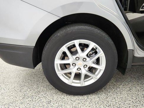 Used 2023 Chevrolet Equinox LS w/ LS Convenience Package AWD/4WD image 31