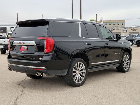 Used 2021 GMC Yukon Denali w/ Denali Premium Package AWD/4WD image 4