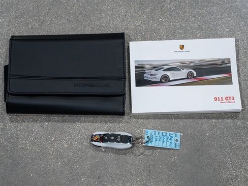 Used 2015 Porsche 911 GT3 RWD image 26