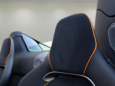 New 2026 McLaren Artura Spider image 16