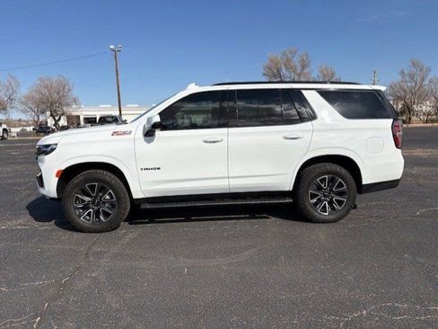 Used 2022 Chevrolet Tahoe Z71 w/ Luxury Package image 2