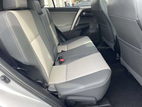 Used 2015 Toyota RAV4 Limited FWD image 16