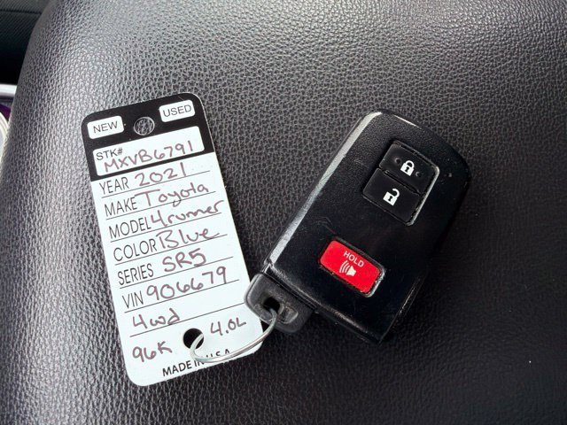 Used 2021 Toyota 4Runner SR5 AWD/4WD image 51