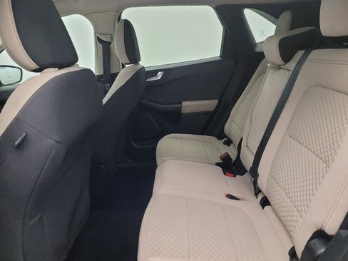 Used 2020 Ford Escape SE FWD image 18