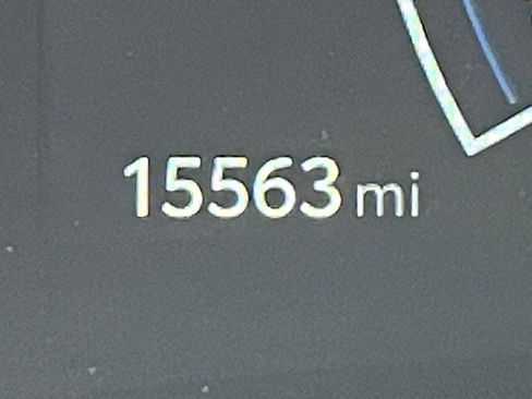 Used 2025 Toyota Camry LE image 39