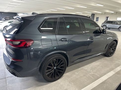Used 2022 BMW X5 sDrive40i w/ M Sport Package RWD image 3