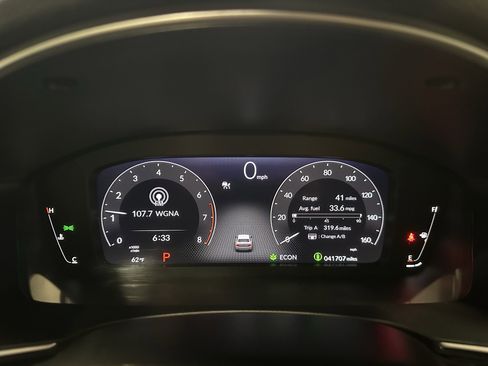 Used 2022 Honda Civic Touring image 10