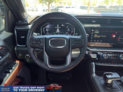 Used 2023 GMC Sierra 1500 Denali Ultimate AWD/4WD image 32