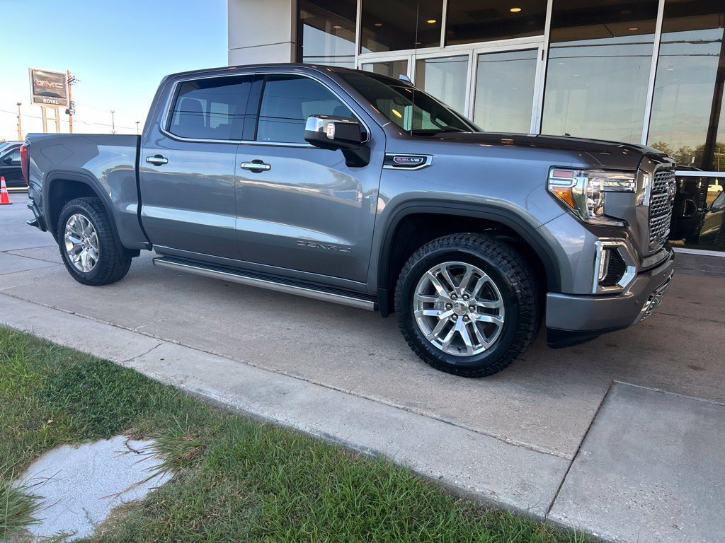 Used 2022 GMC Sierra 1500 Denali w/ Denali Reserve Package AWD/4WD image 2