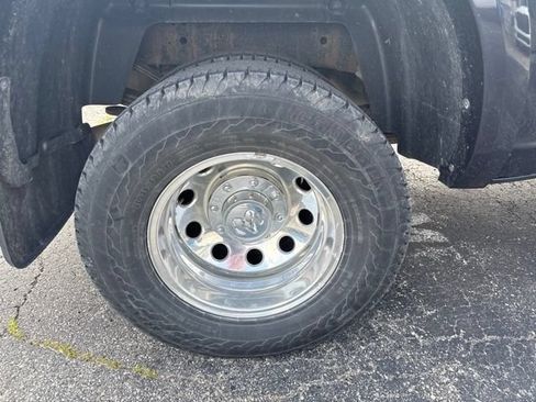 Used 2015 RAM 3500 Laramie AWD/4WD image 5