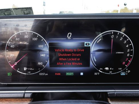 Used 2025 Mercedes-Benz GLE 450e 4MATIC w/ AMG Line Exterior image 20